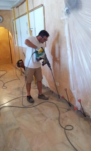 Perforaciones en interior de una vivienda