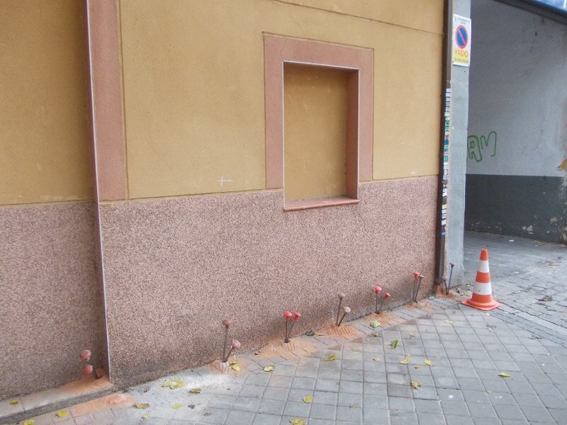 Perforaciones en el exterior de la edificación