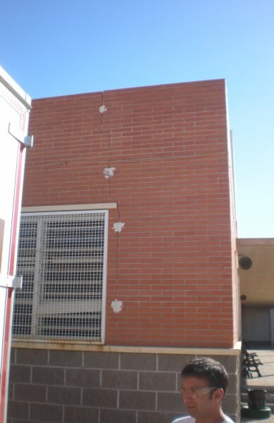 Grieta en la fachada