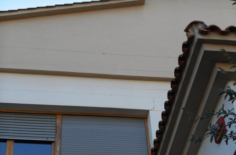 Grieta en la fachada