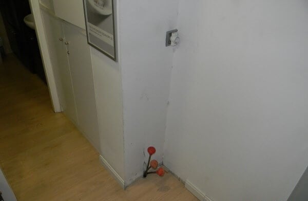Inyecciones de resina en el interior de la vivienda