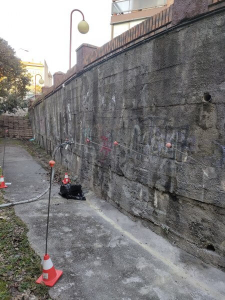 Colocación de los micro anclajes en el muro