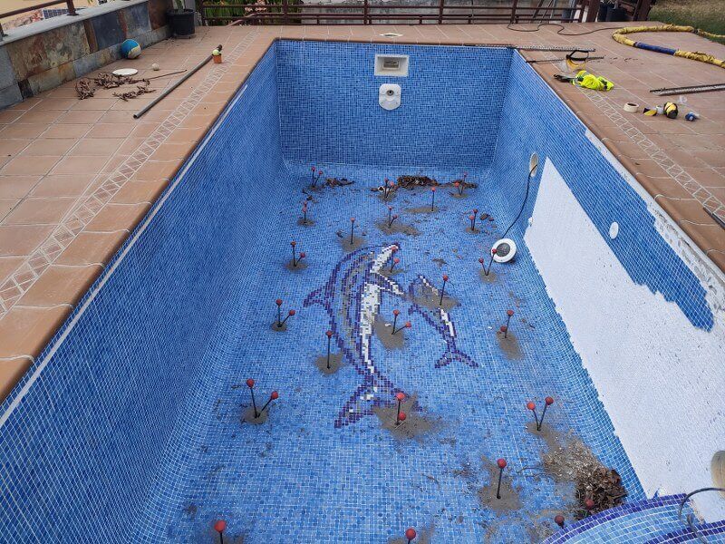 Inyecciones de resina en la piscina