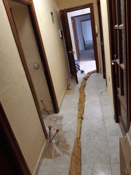 Inyecciones de resina en el interior de la vivienda