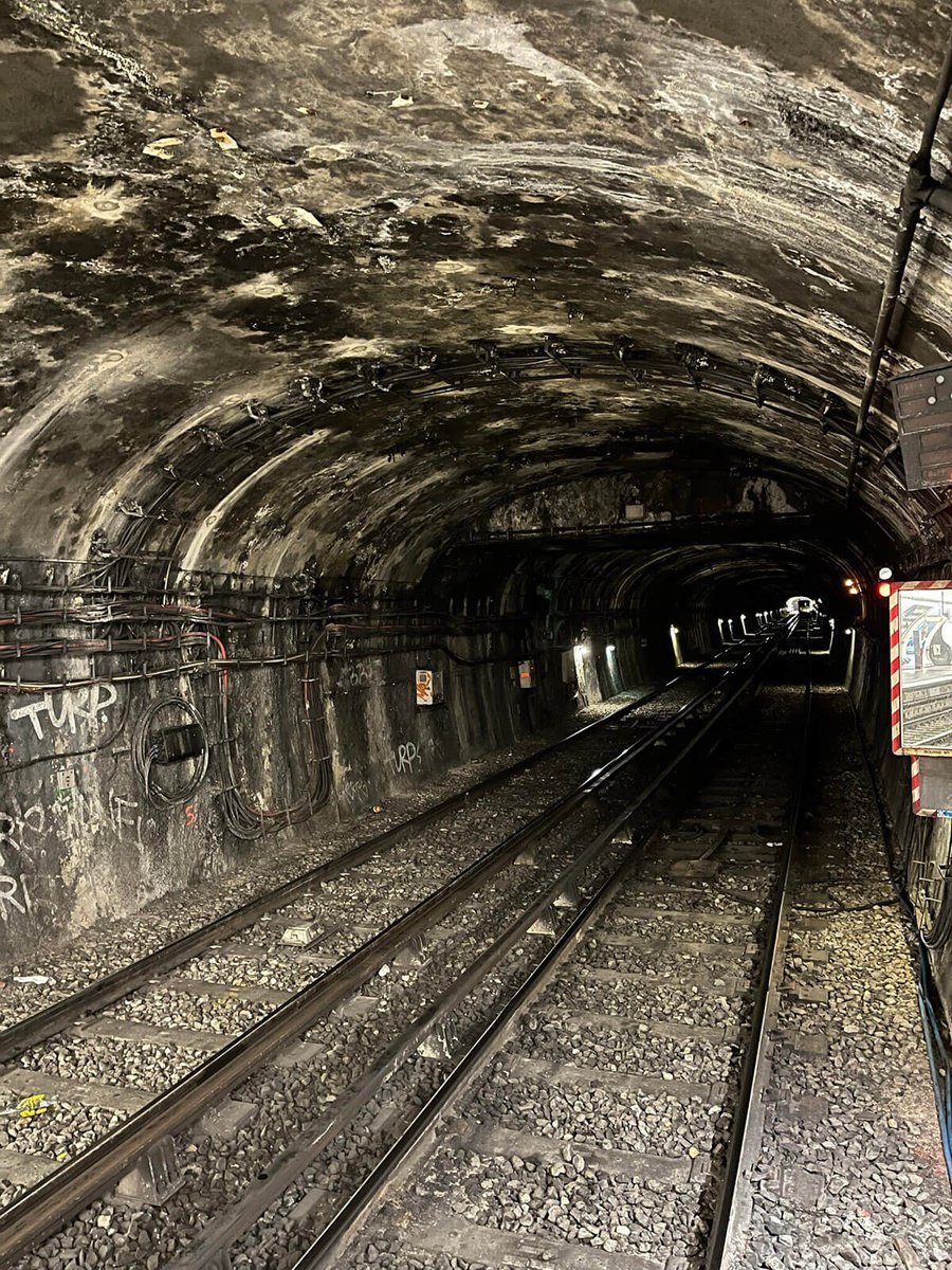 Interior del túnel
