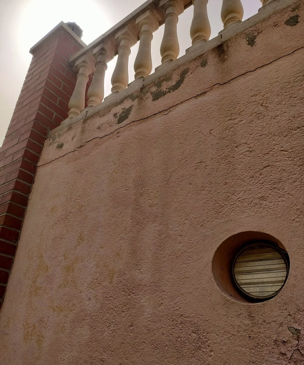 grietas en la fachada