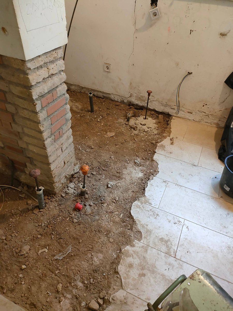Puntos de inyección de resina para la consolidación del terreno de cimentación