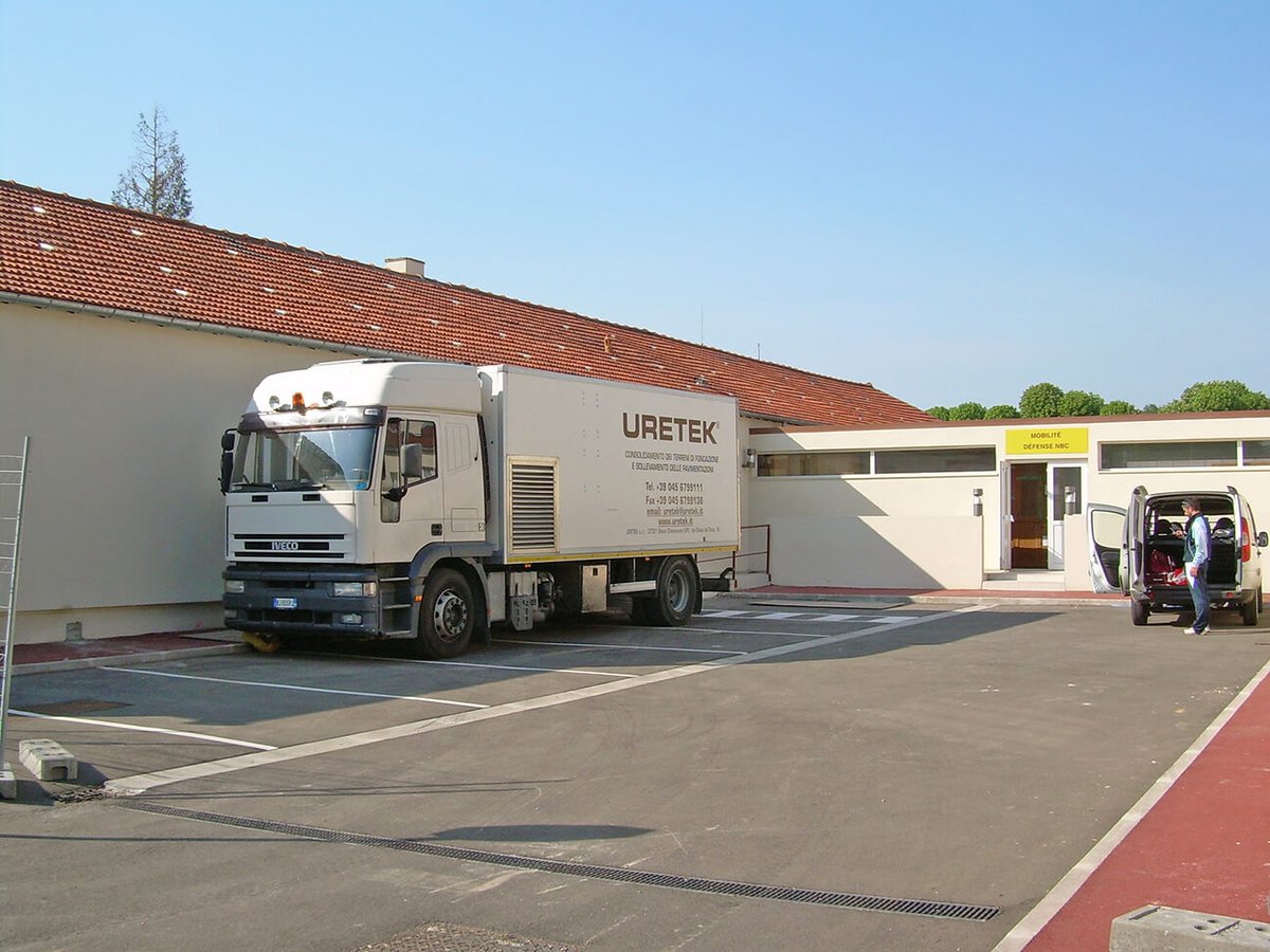 Camión de Uretek