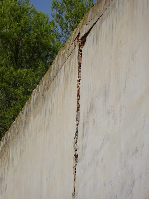 Grieta en el muro
