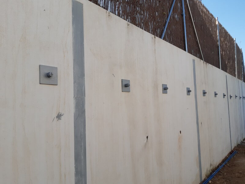 Anclaje de muro de contención