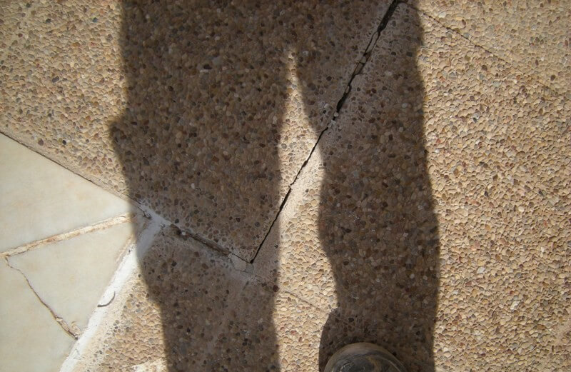 grietas-suelo-piscina
