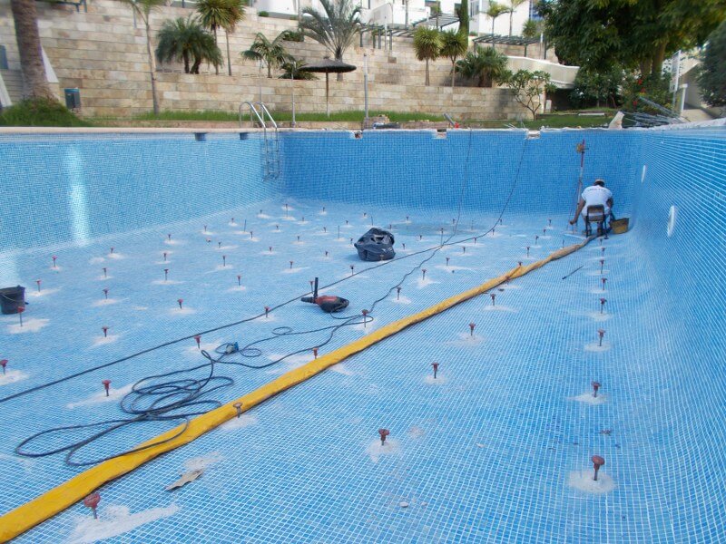 inyecciones-resina-piscina