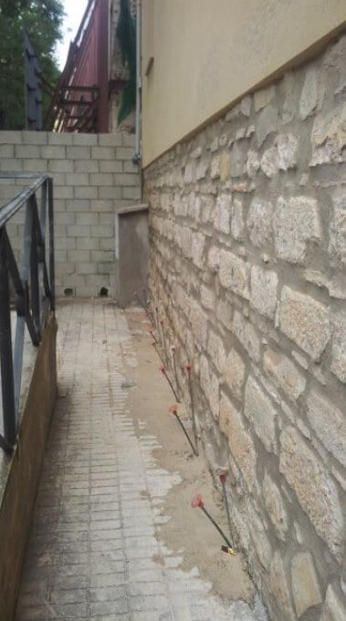 Malla de inyecciones en el exterior