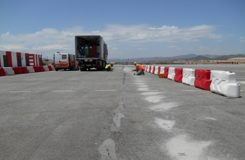levantamiento-pavimento-aeropuerto-malaga-uretek