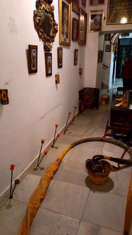 Inyecciones de resina en el interior de una vivienda