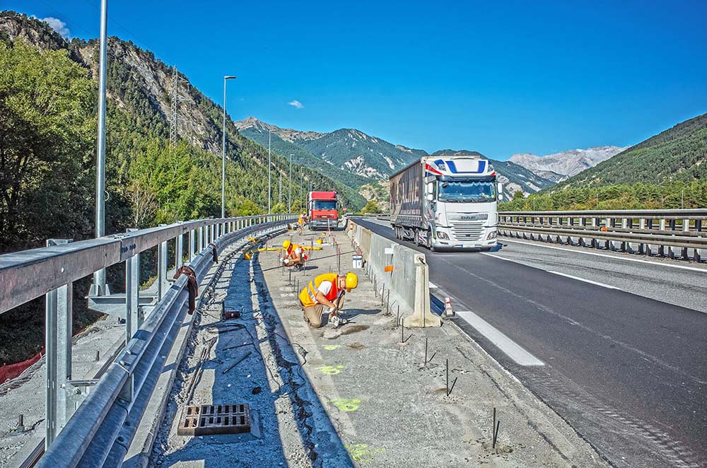 Compactación y consolidación del pavimento de una carretera